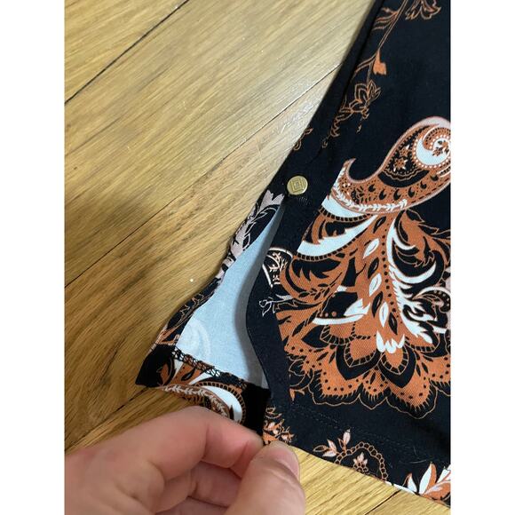 Liz Claiborne 3/4 Sleeve Square Neck Floral Black Rust Orange Split Hem Top L - Picture 3 of 5